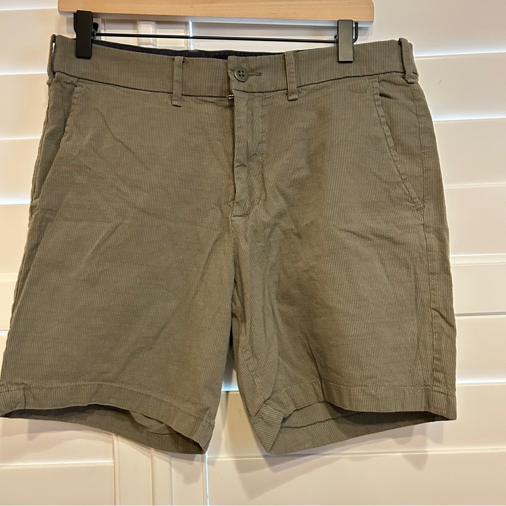 Abercrombie & Fitch Striped Chinos Shorts Olive Green Size 31
